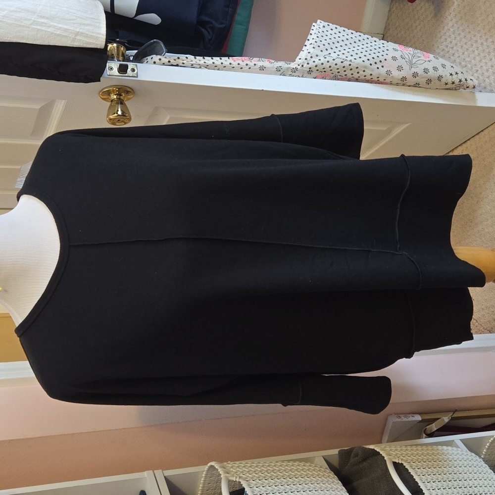 SPANX Perrect Length Dolman Top - size M
